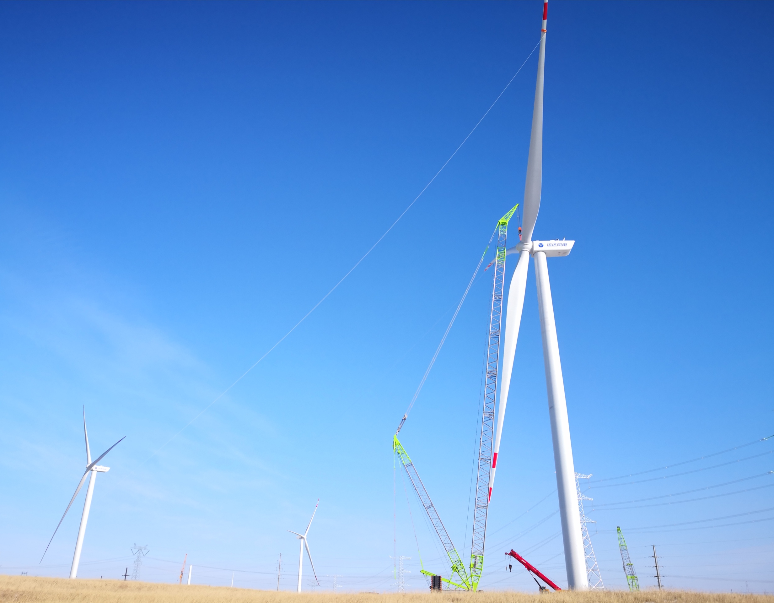 全球首臺4.5MW級三電平1140V鼠籠全功率風(fēng)電機組成功并網(wǎng)