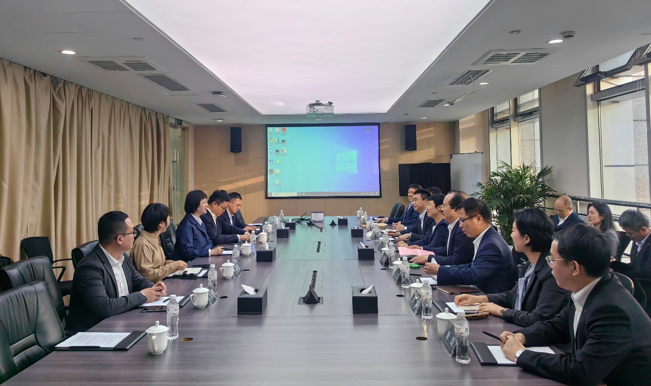 招商局集團(tuán)總經(jīng)理石岱與威尼斯9499登錄入口股份洽談合作